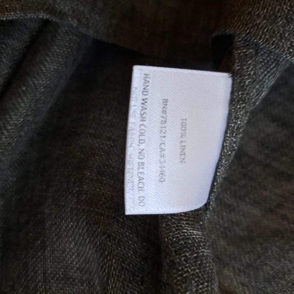 Eileen Fisher Women’s Size M Military Green Linen Button Down Shirt - Picture 8 of 8